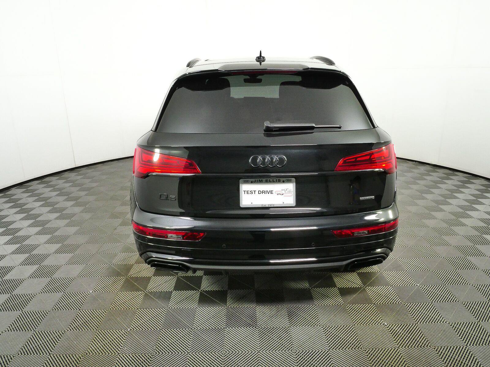 Used 2023 Audi Q5 2.0T Premium Plus AWD/4WD image 30