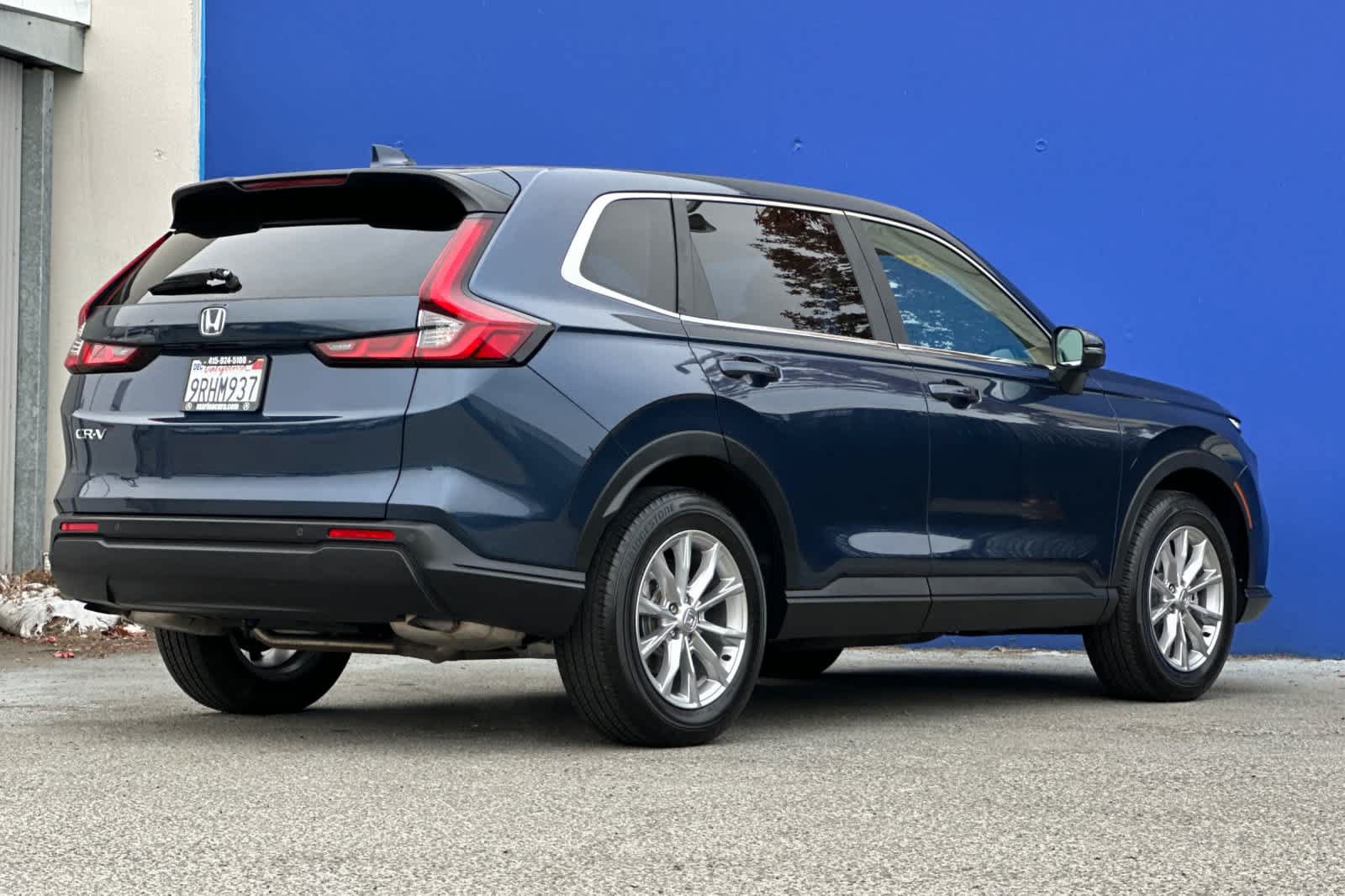 Used 2025 Honda CR-V EX-L image 3