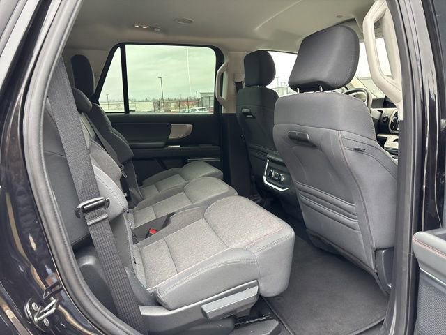 Certified 2025 Ford Expedition Active image 12