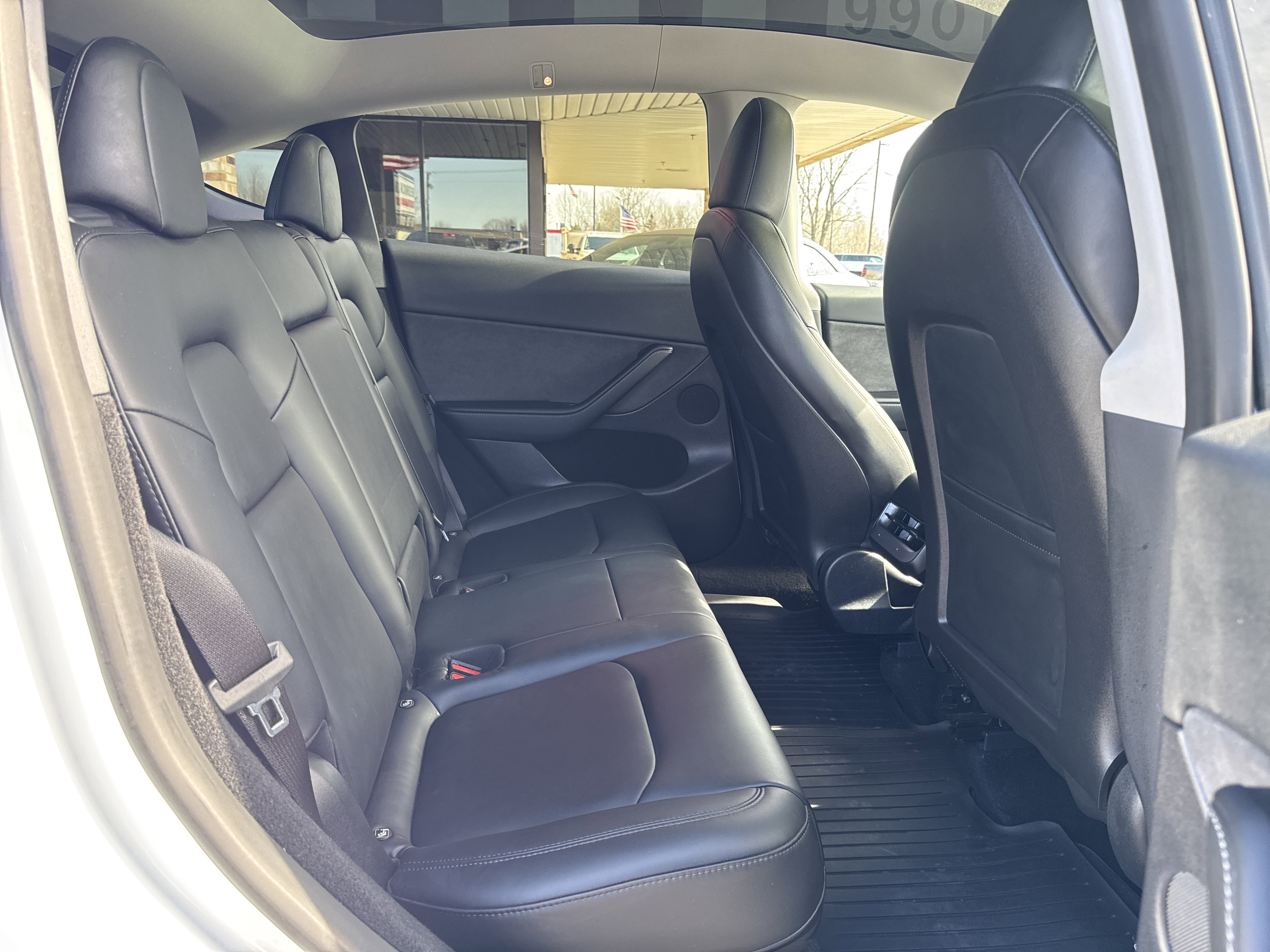 Used 2023 Tesla Model Y Long Range image 28