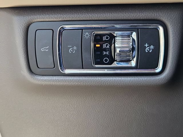 Used 2024 Lincoln Aviator Reserve w/ Equipment Group 201A RWD image 14