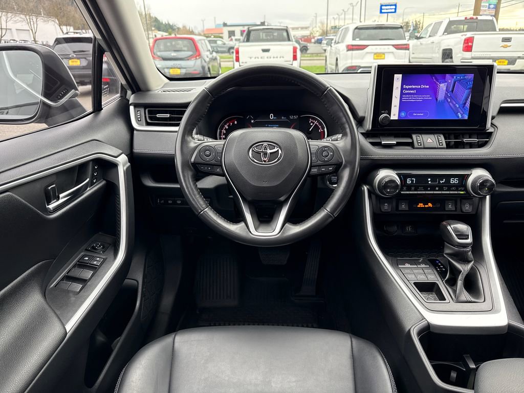 Used 2023 Toyota RAV4 XLE Premium image 24