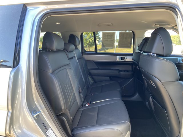 Used 2026 Hyundai Santa Fe SEL FWD image 15