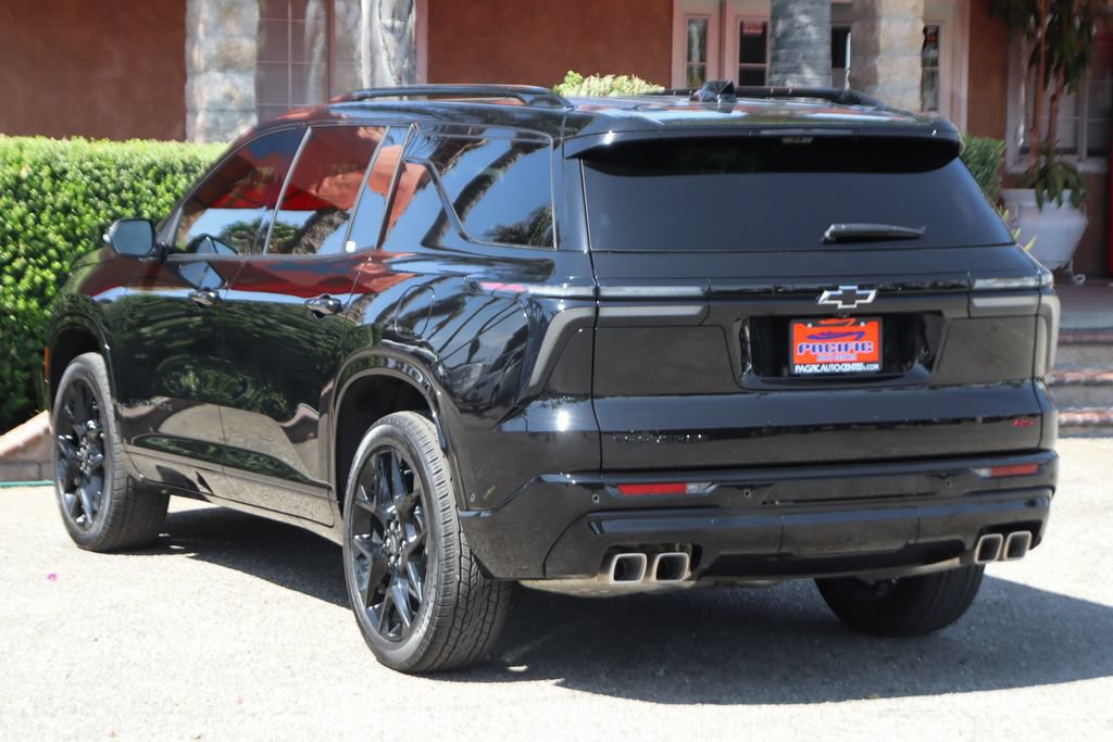 Used 2026 Chevrolet Traverse RS w/ LPO, Floor Liner Package FWD image 6