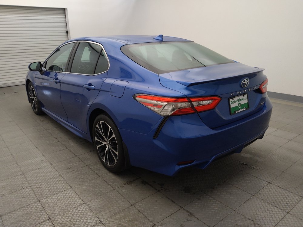 Used 2019 Toyota Camry SE FWD image 5