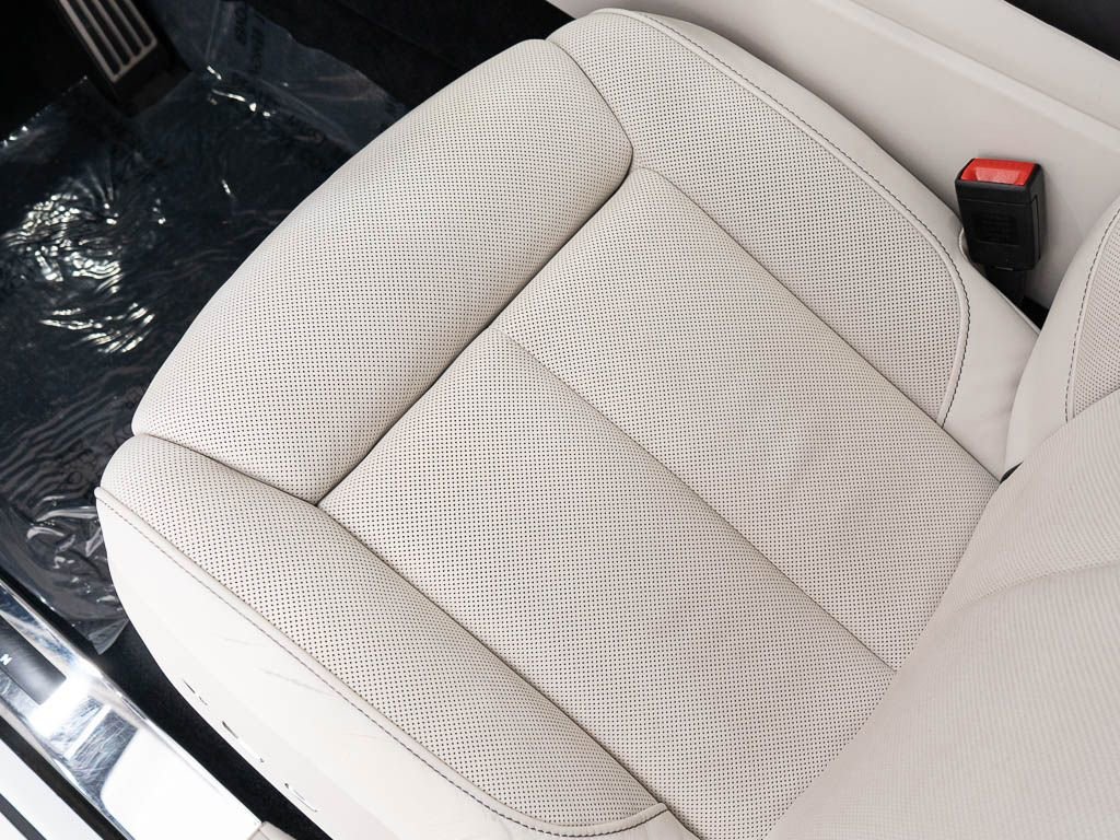 Certified 2020 Rolls-Royce Cullinan image 20