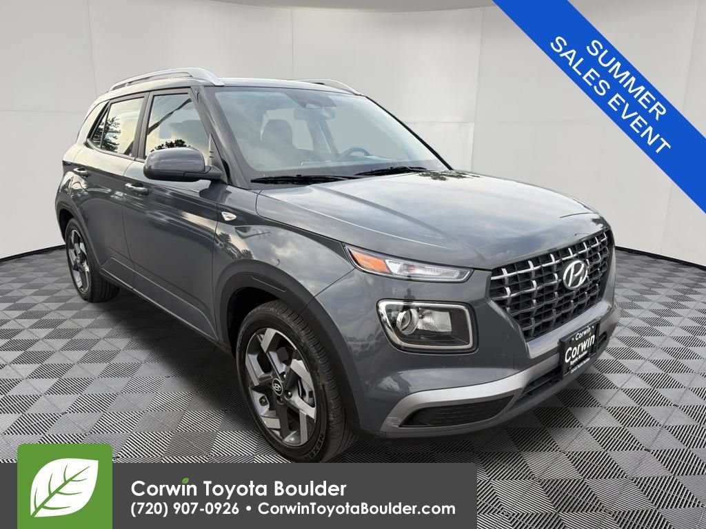 Used 2025 Hyundai Venue SEL FWD image 1