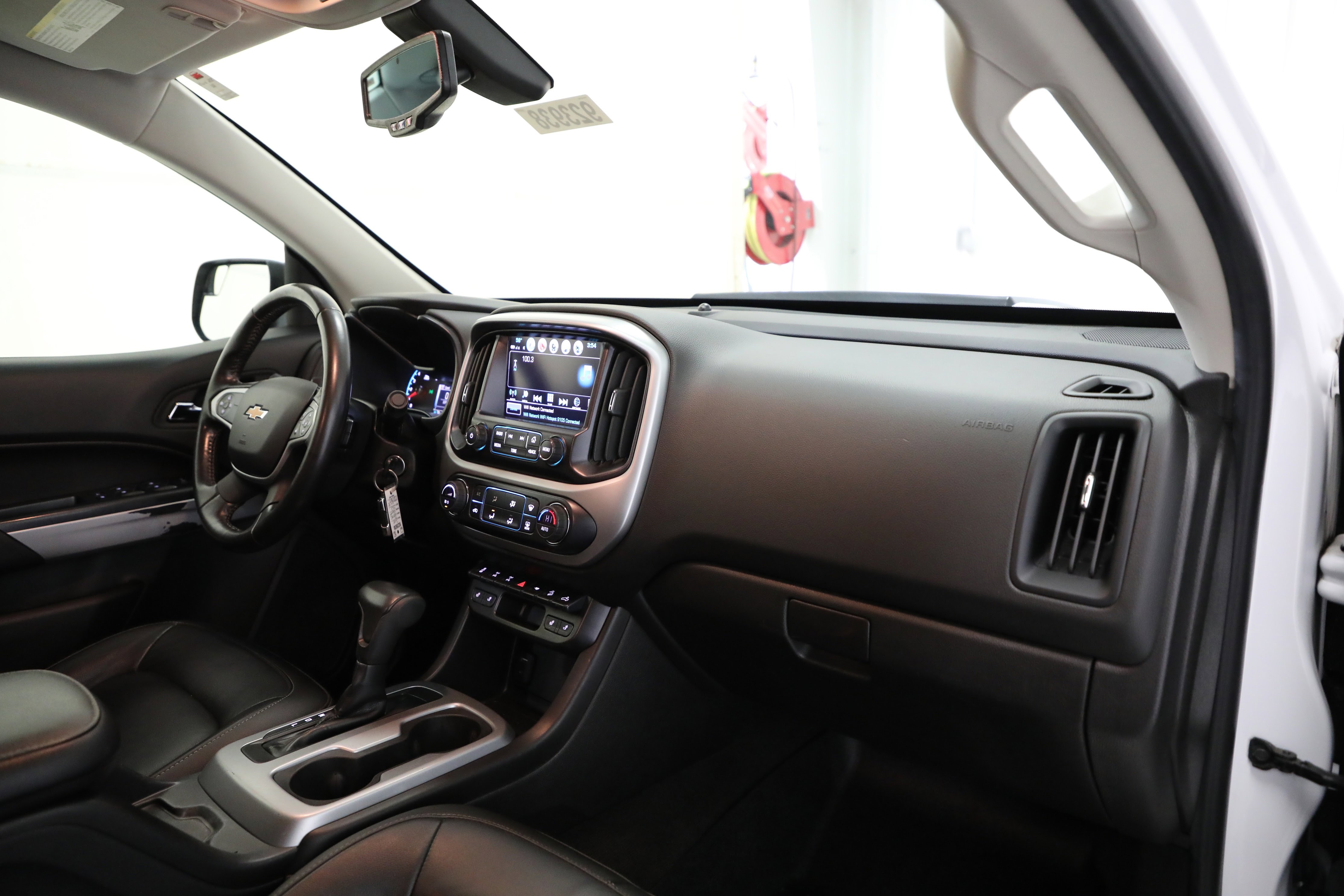 Used 2018 Chevrolet Colorado ZR2 image 12