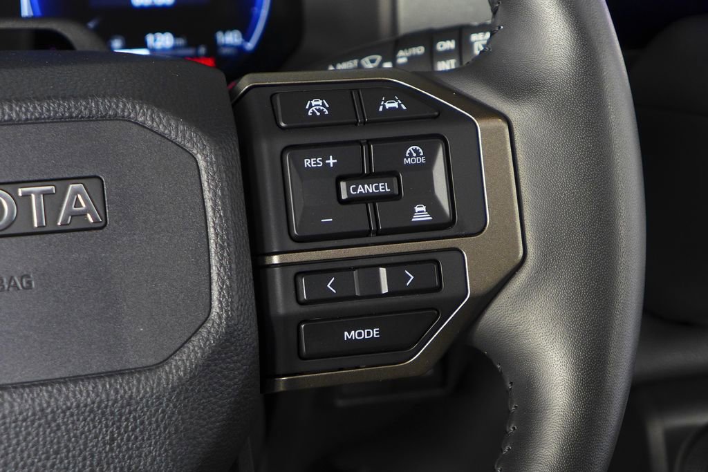 Used 2024 Toyota Land Cruiser image 29