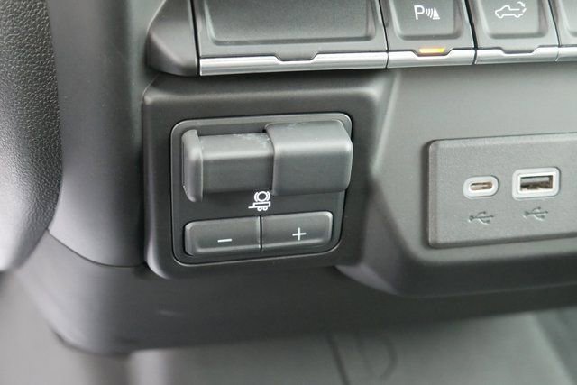 Used 2023 Chevrolet Silverado 2500 LT w/ All Star Edition image 24