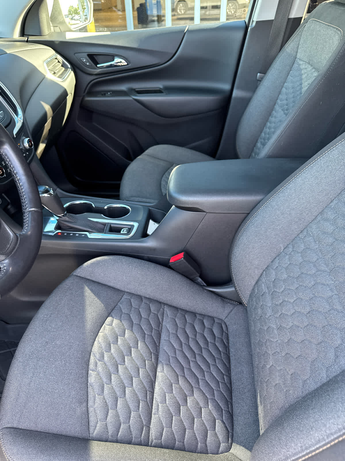 Used 2021 Chevrolet Equinox LT FWD image 11