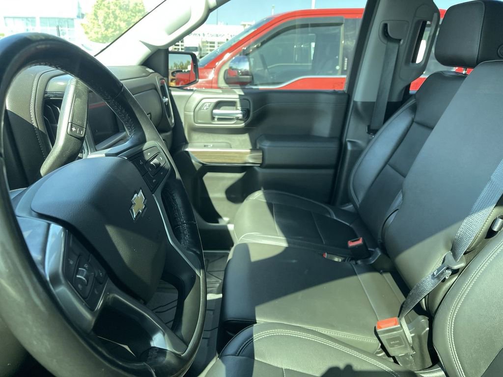 Used 2019 Chevrolet Silverado 1500 LT w/ All-Star Edition AWD/4WD image 4