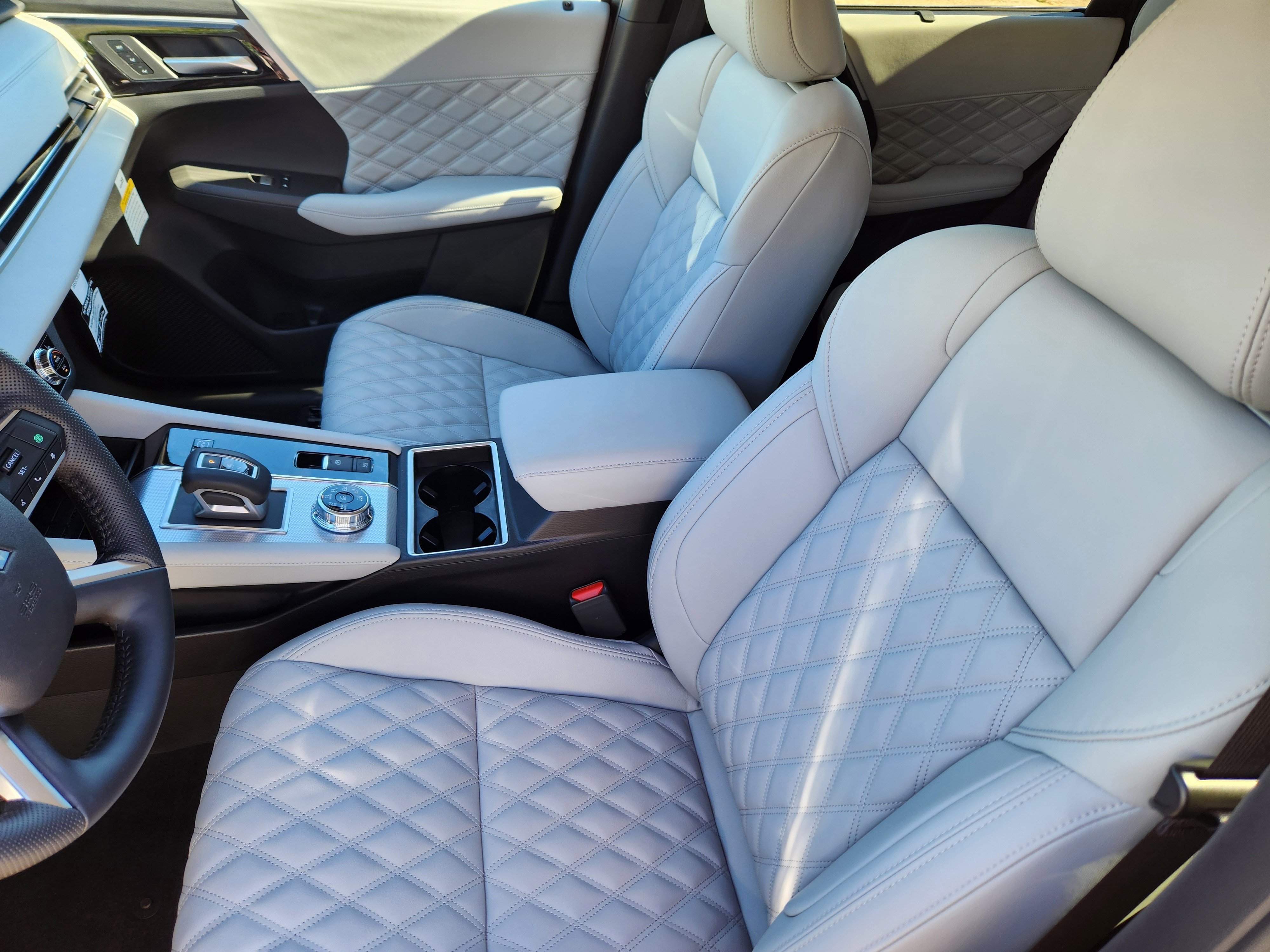 New 2025 Mitsubishi Outlander SEL image 10