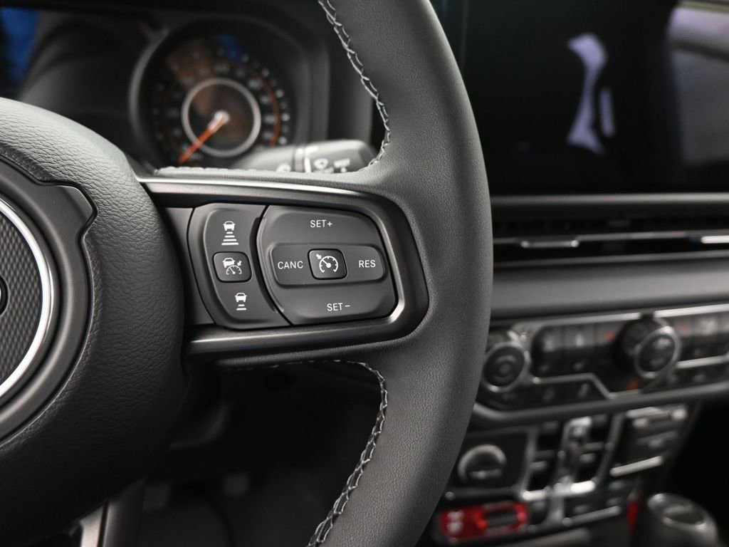 New 2025 Jeep Gladiator Mojave w/ Safety Group image 32