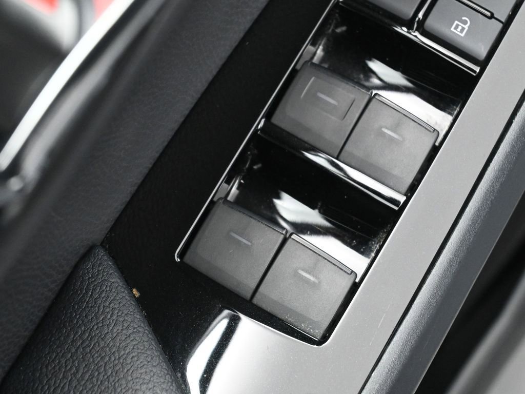 Certified 2020 Toyota Prius Limited w/ Premium Convenience Package image 13