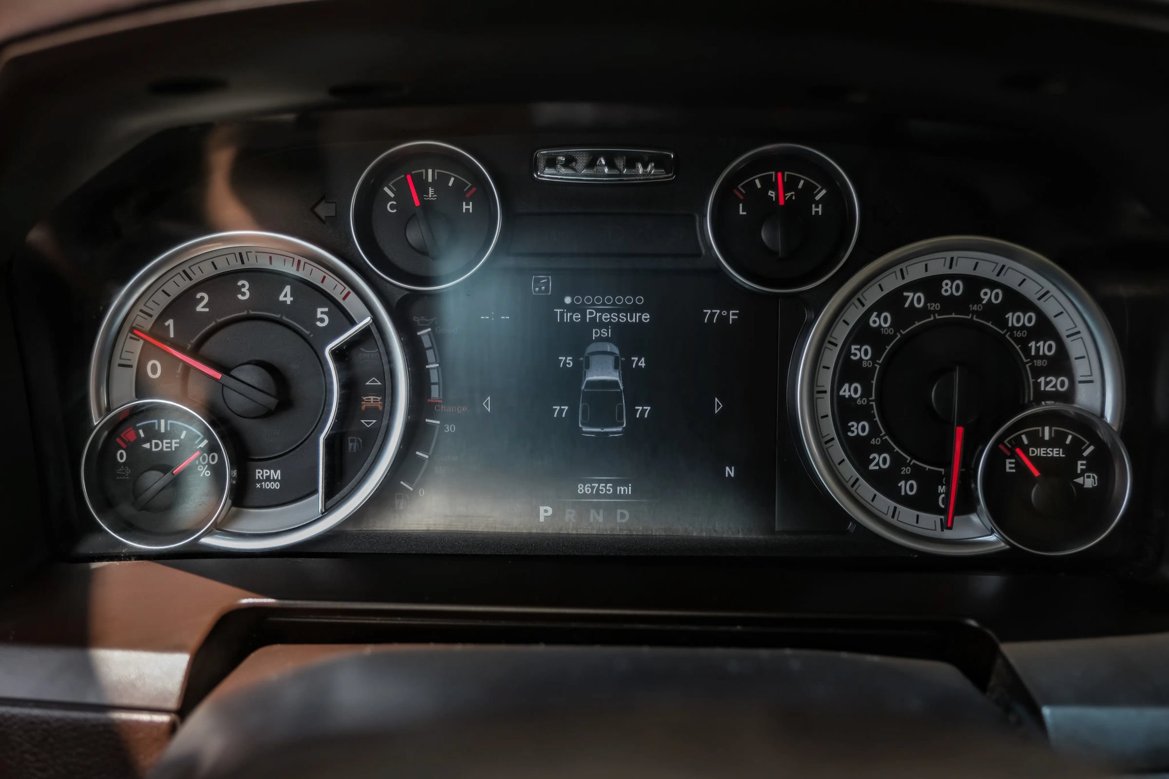 Used 2018 RAM 2500 Laramie w/ Convenience Group AWD/4WD image 21