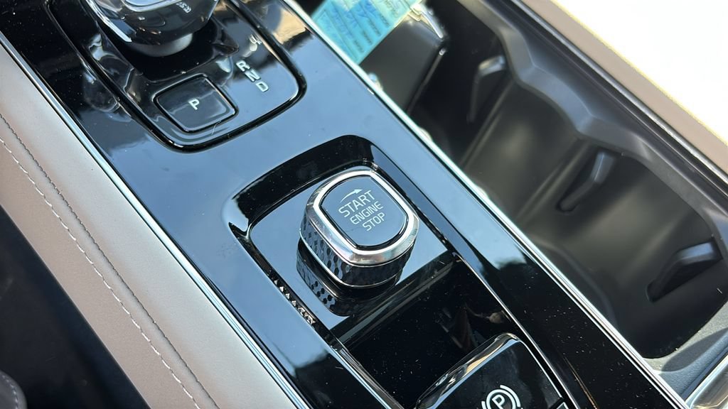 New 2026 Volvo XC90 T8 Ultra AWD/4WD image 14