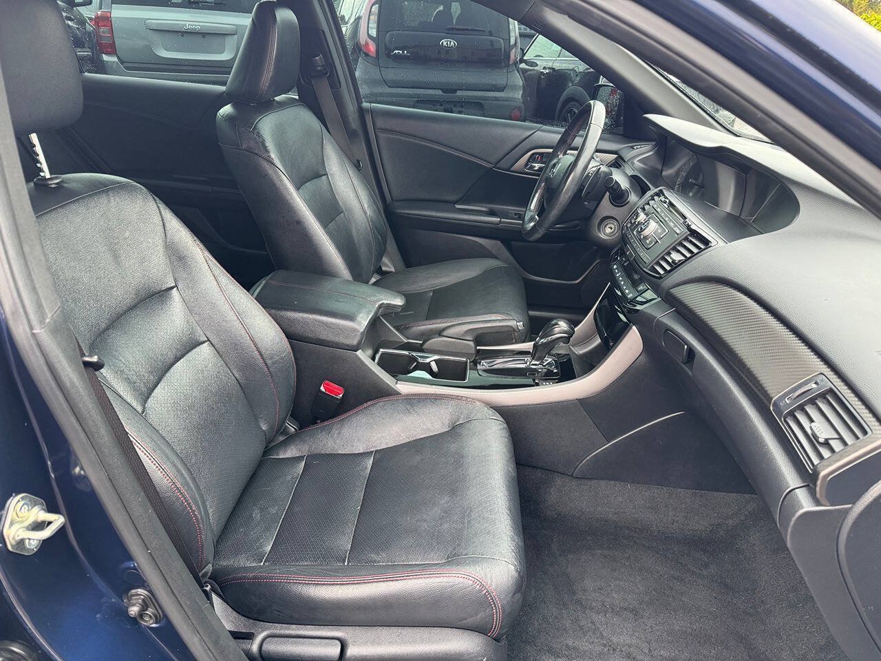 Used 2017 Honda Accord Sport Special Edition image 18