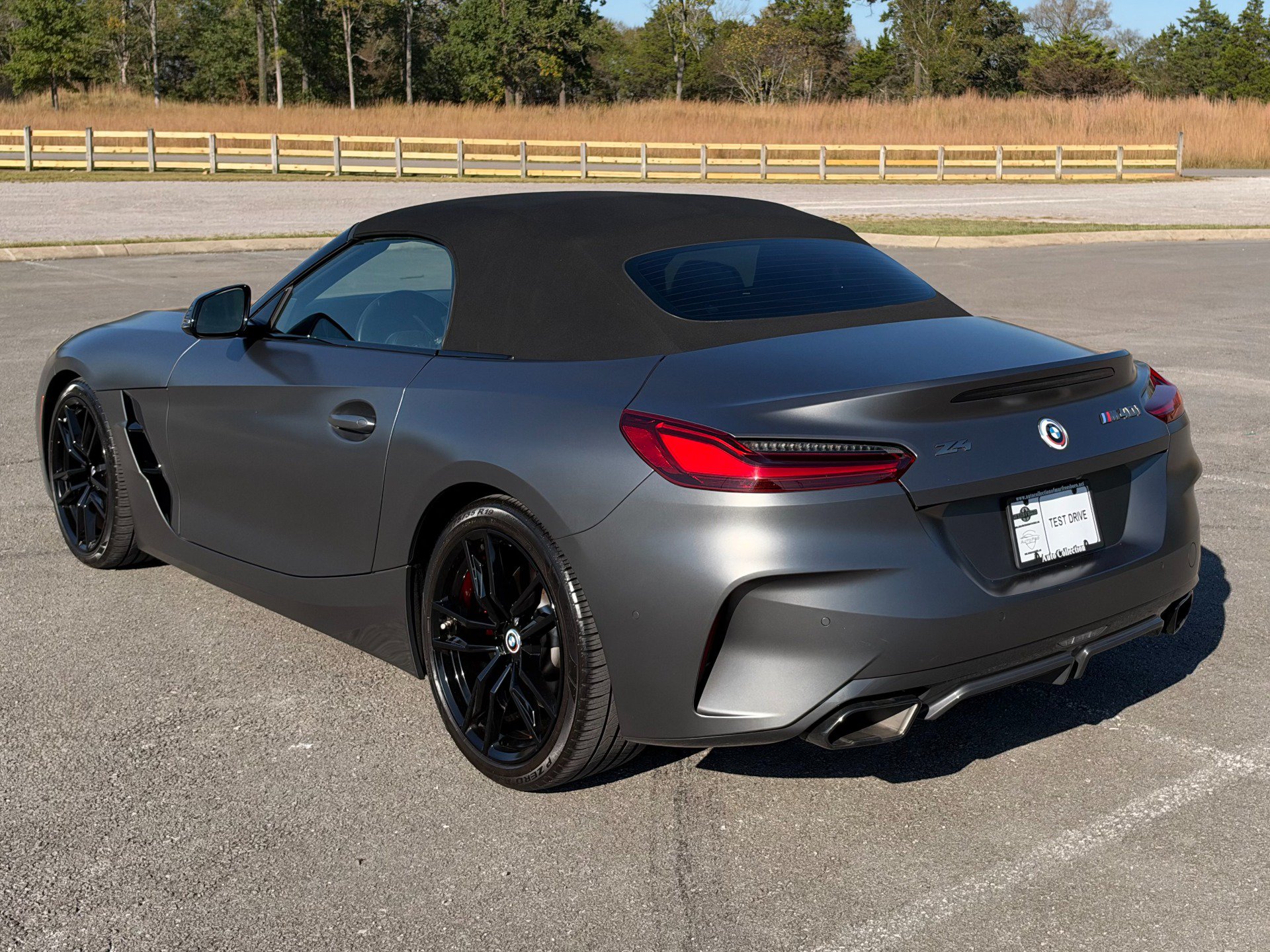 Used 2022 BMW Z4 M40i w/ Premium Package RWD image 16