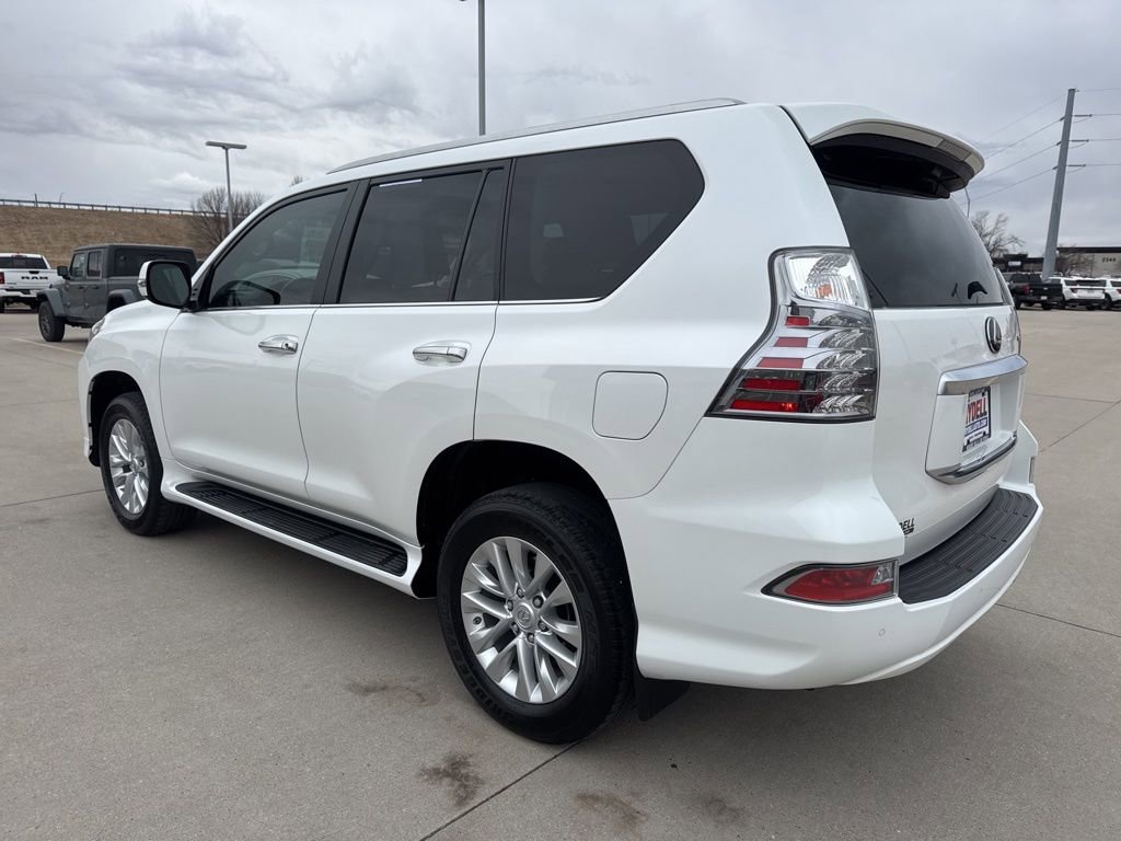 Used 2022 Lexus GX 460 Premium w/ Premium Package image 28