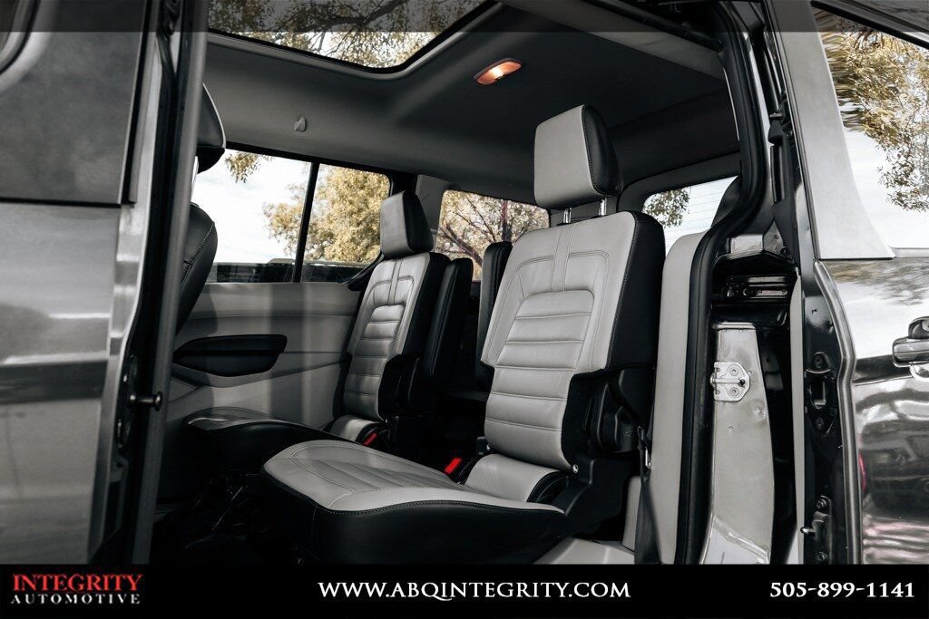 Used 2019 Ford Transit Connect Titanium w/ Titanium Premium Package FWD image 13
