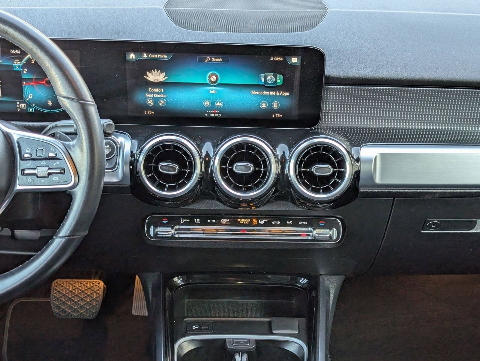 Used 2023 Mercedes-Benz GLB 250 4MATIC image 29