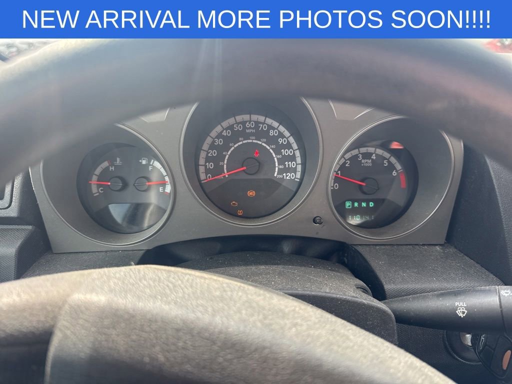 Used 2010 Dodge Avenger SXT FWD image 12