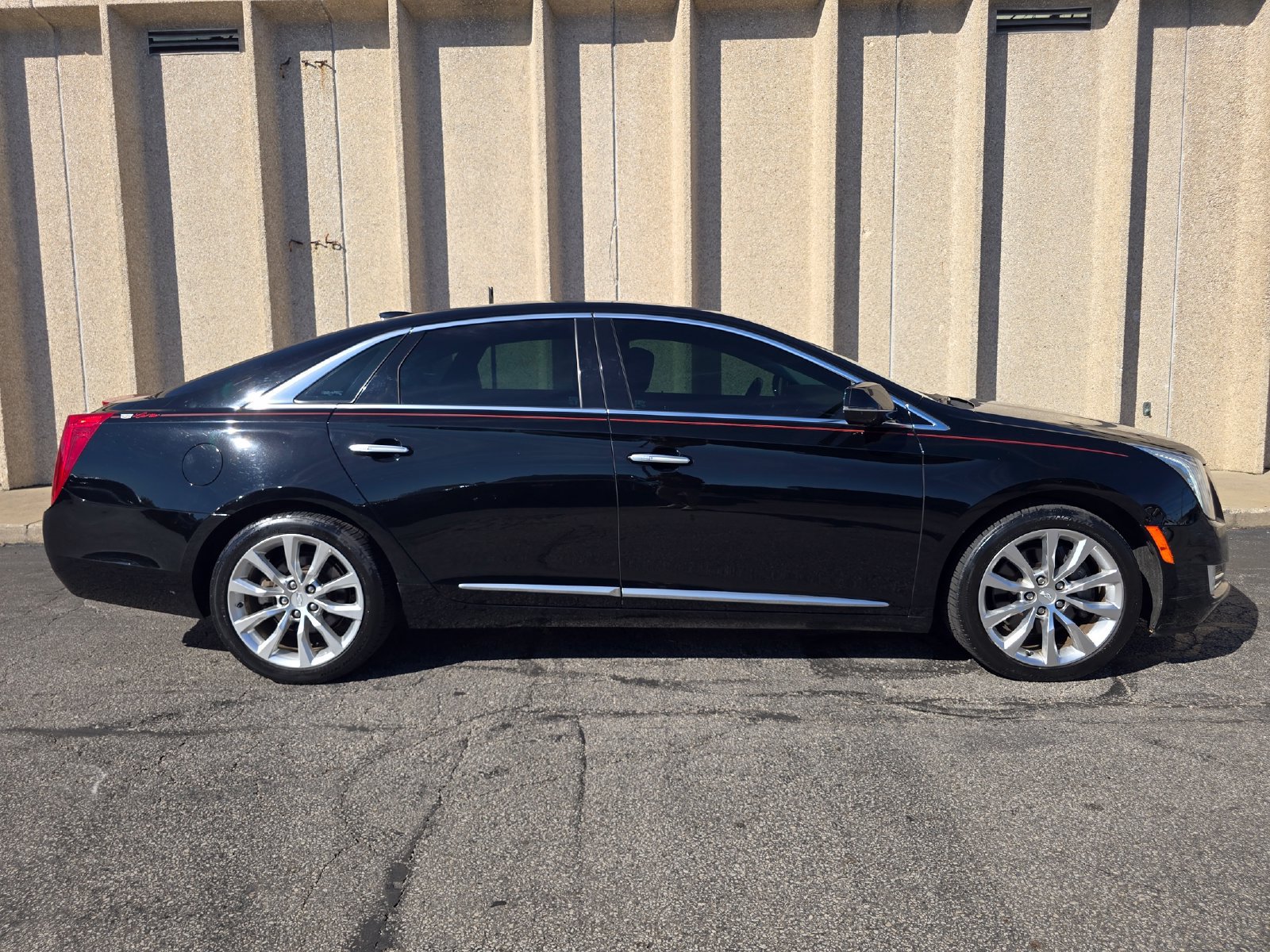 Used 2017 Cadillac XTS Luxury w/ Driver Awareness Package AWD/4WD image 14