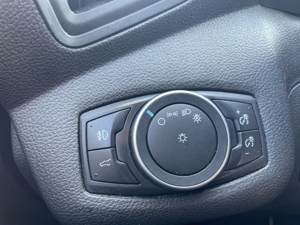 Used 2018 Ford Escape SE w/ SE Sport Appearance Package image 8