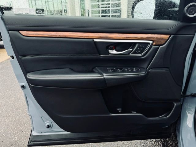 Used 2022 Honda CR-V Touring image 14