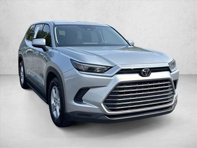 Certified 2025 Toyota Grand Highlander FWD image 3