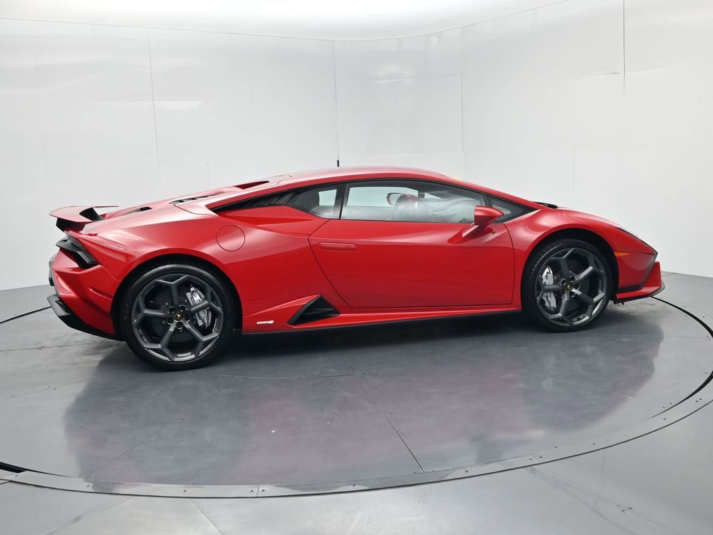 Used 2023 Lamborghini Huracan Tecnica image 8
