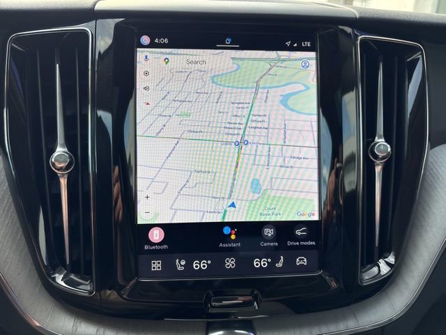 Used 2025 Volvo XC60 B5 Plus AWD/4WD image 23