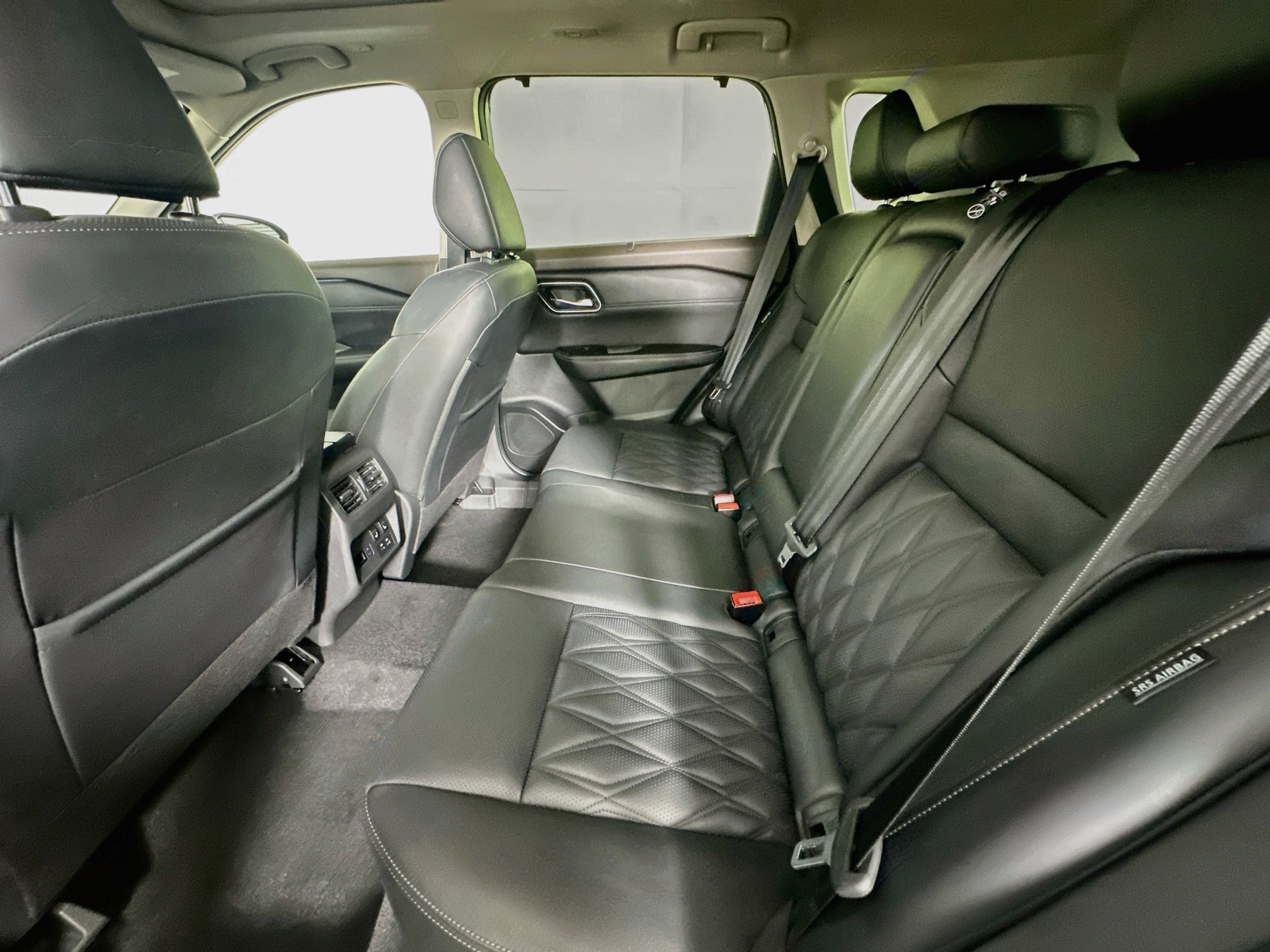 Used 2023 Nissan Rogue Platinum w/ Platinum Premium Package FWD image 28