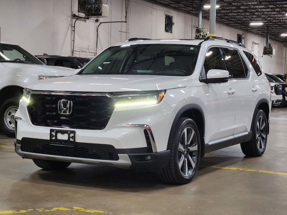 Used 2023 Honda Pilot Elite image 4
