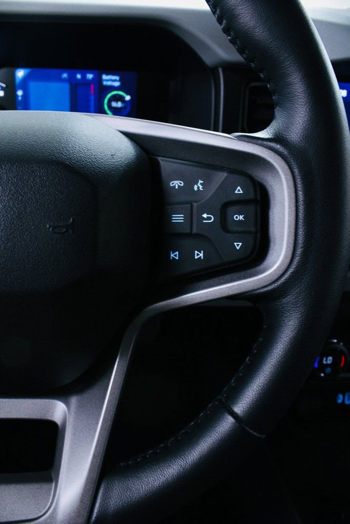 Used 2023 Ford Bronco Badlands image 14
