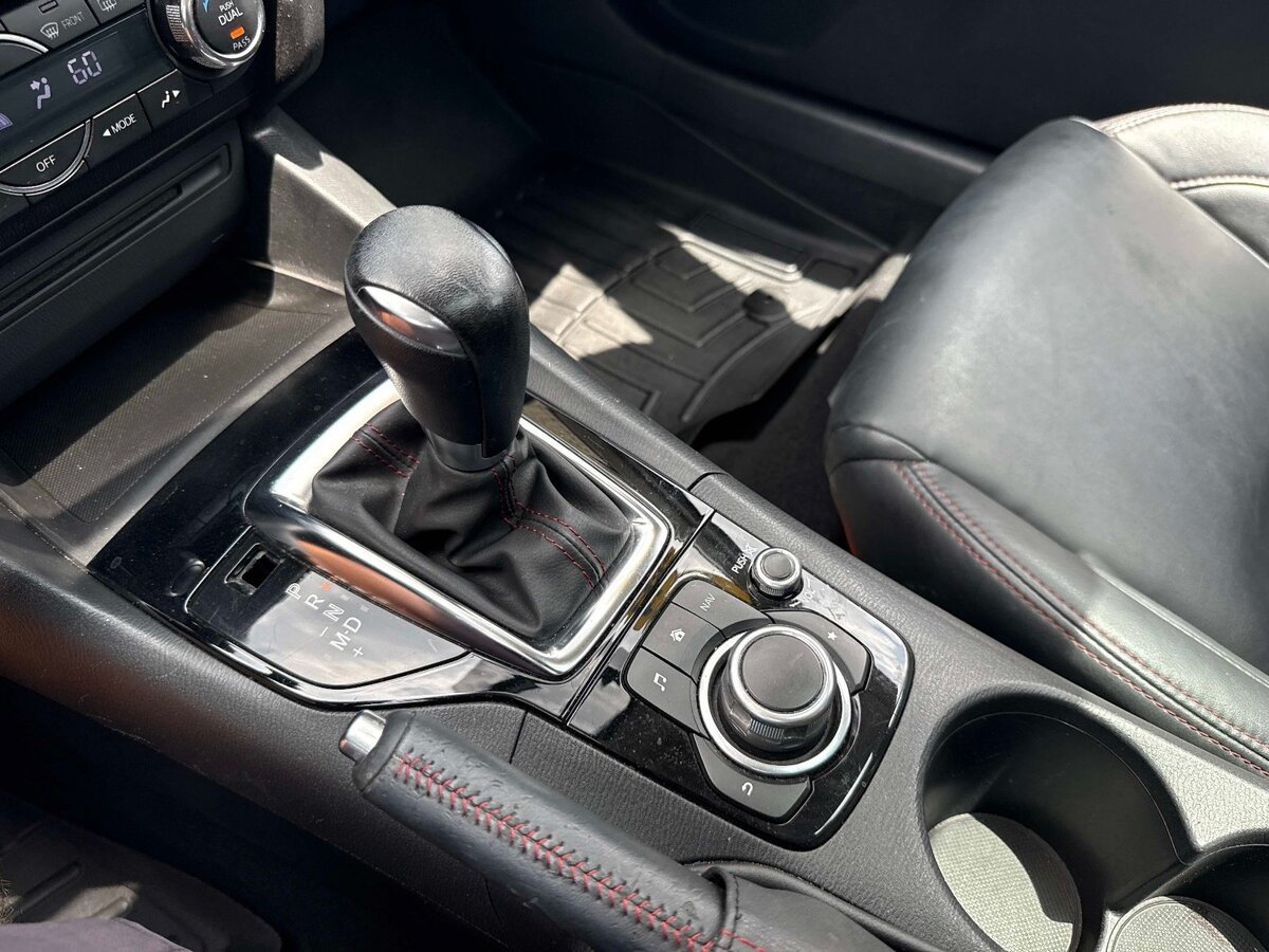 Used 2014 MAZDA MAZDA3 i Grand Touring FWD image 25