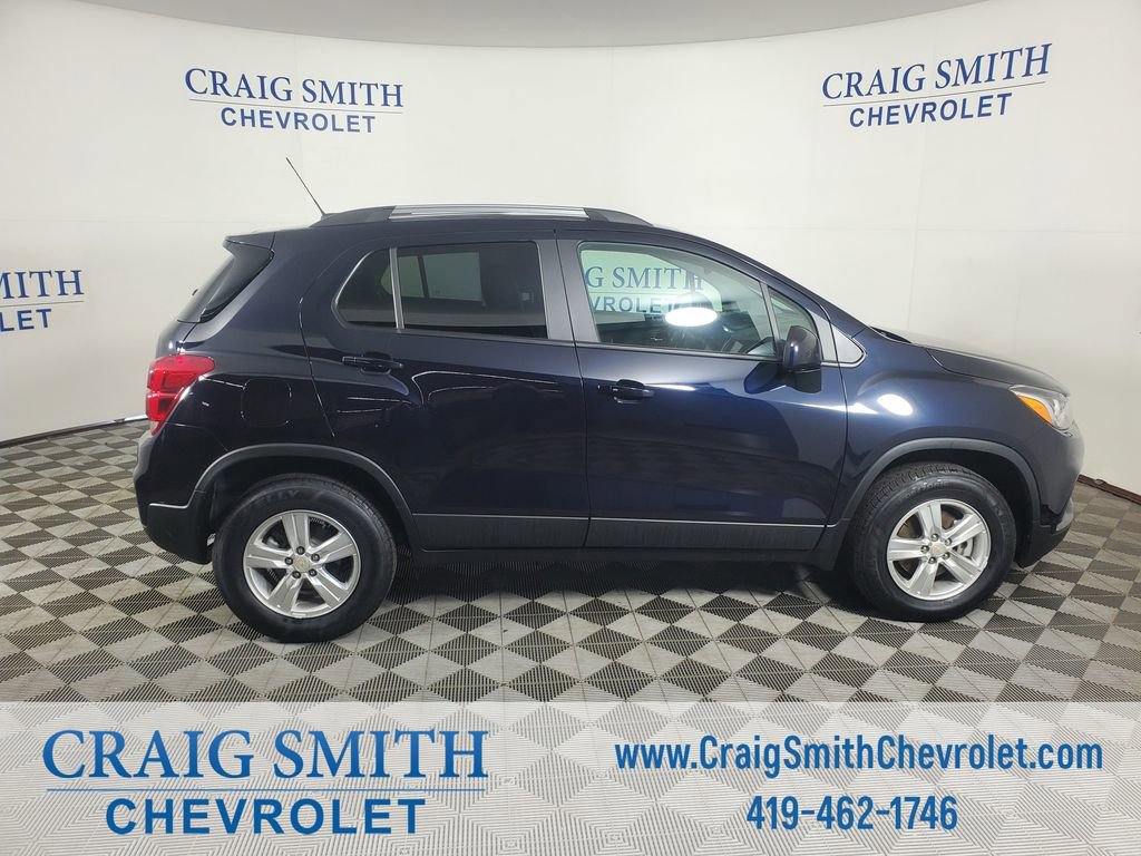 Used 2022 Chevrolet Trax LT w/ LT Convenience Package AWD/4WD image 6
