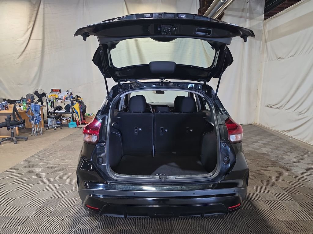 Used 2021 Nissan Kicks SV FWD image 19