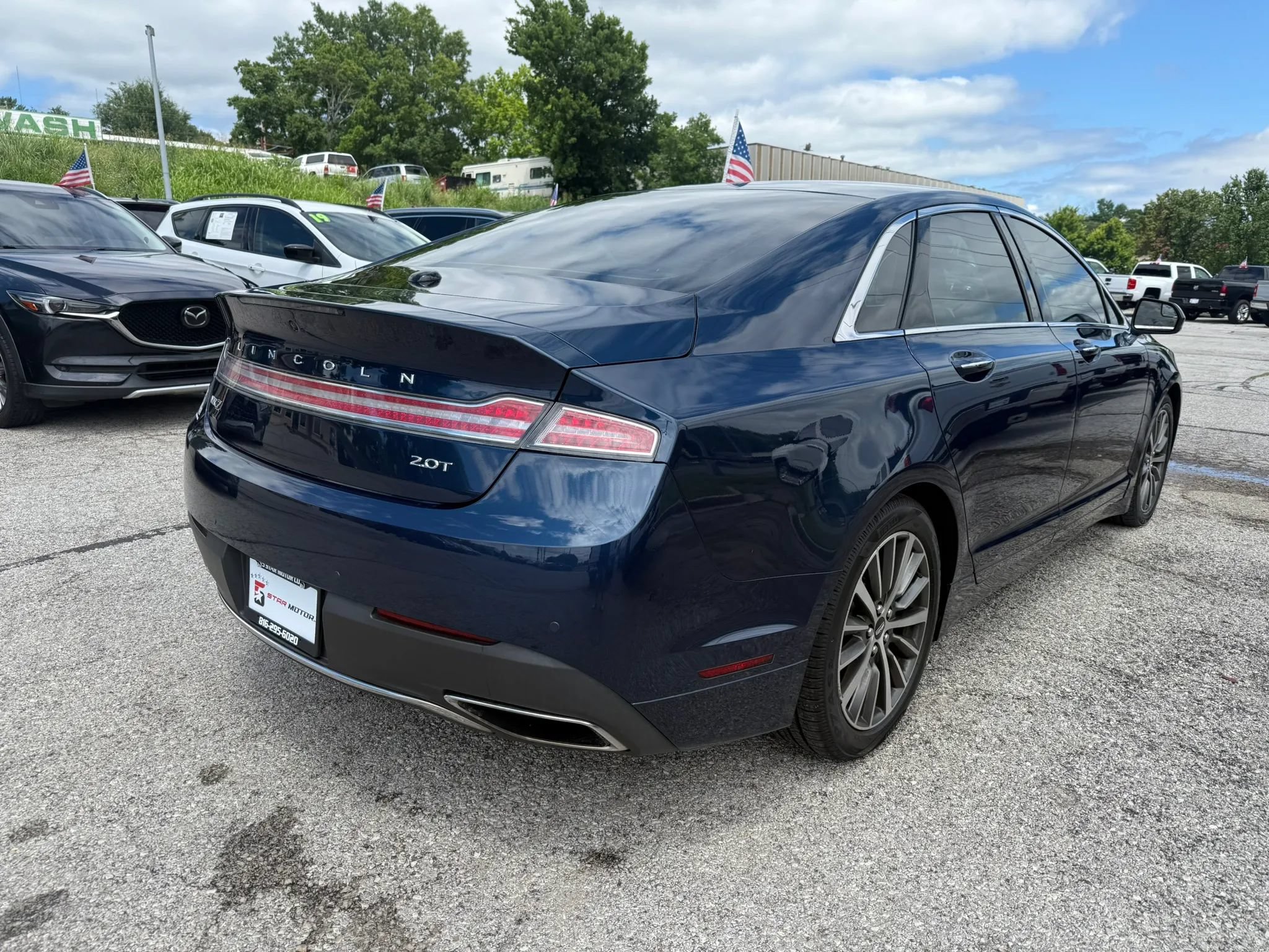 Used 2017 Lincoln MKZ Select FWD image 3