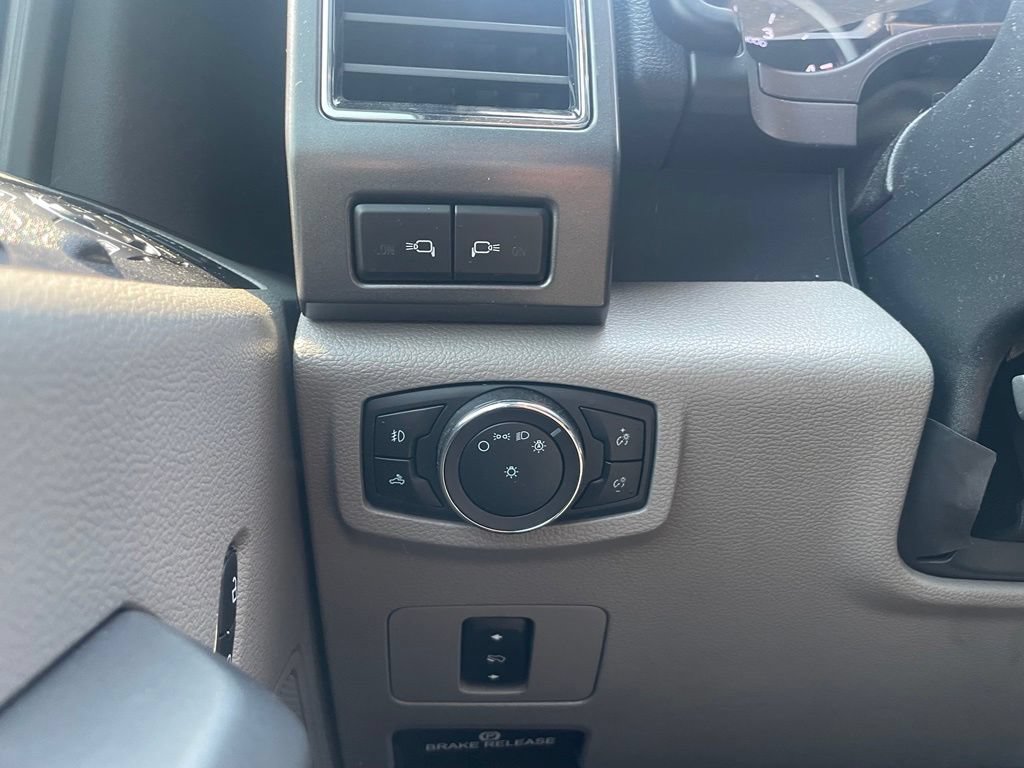 Used 2020 Ford F250 XLT w/ XLT Premium Package AWD/4WD image 17