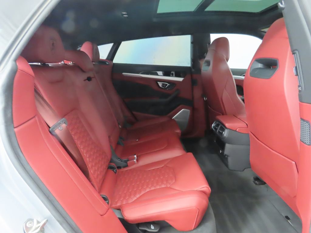 Used 2022 Lamborghini Urus image 23