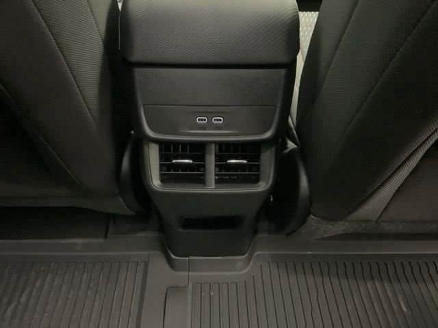 New 2026 Chevrolet Equinox LT w/ LPO, Floor Liner Package AWD/4WD image 26