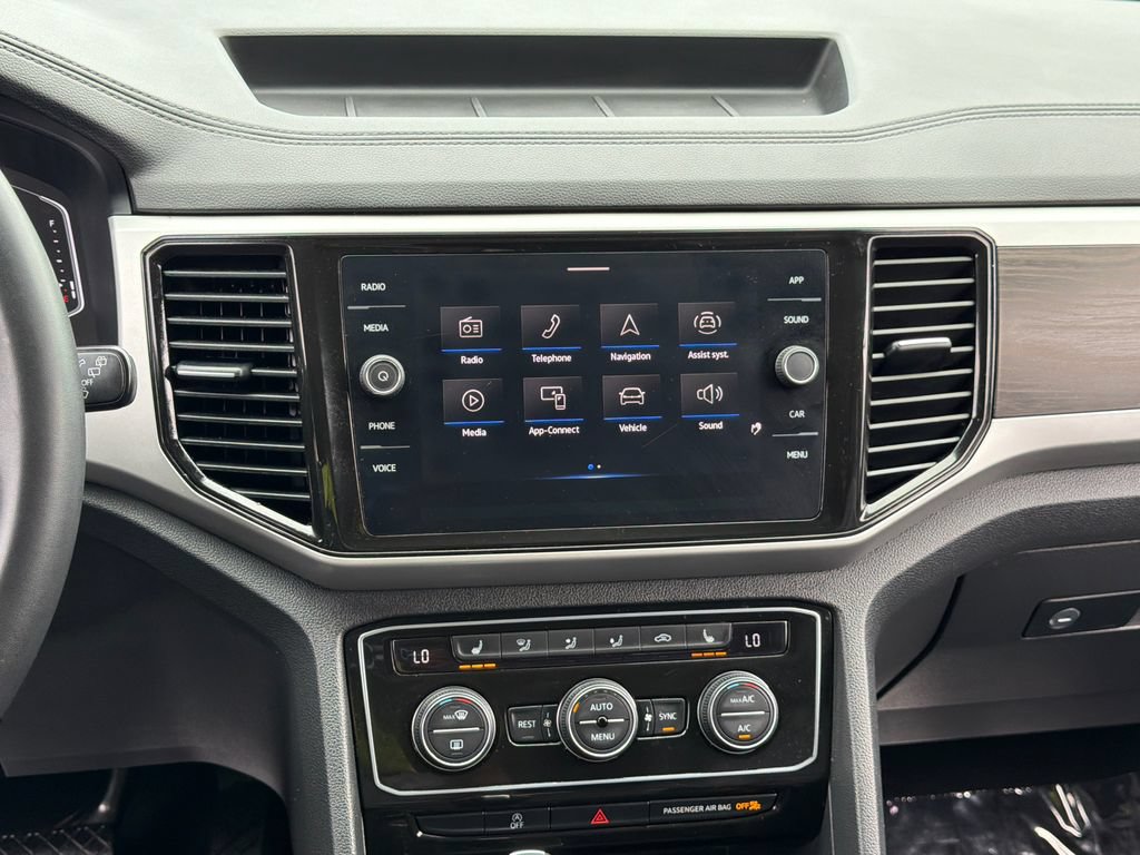Certified 2023 Volkswagen Atlas SE FWD image 21