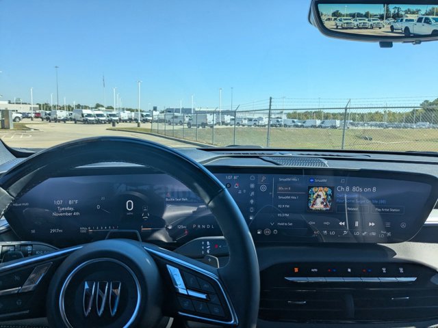 Used 2025 Buick Enclave Avenir w/ Super Cruise Package image 11