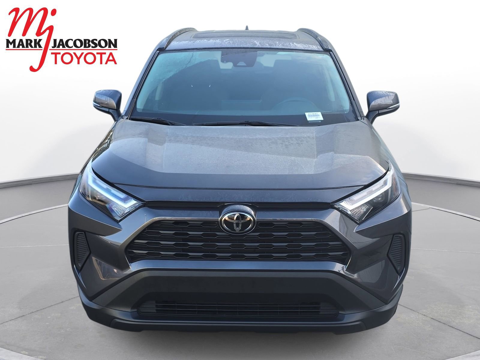 Used 2024 Toyota RAV4 XLE w/ Convenience Package image 3