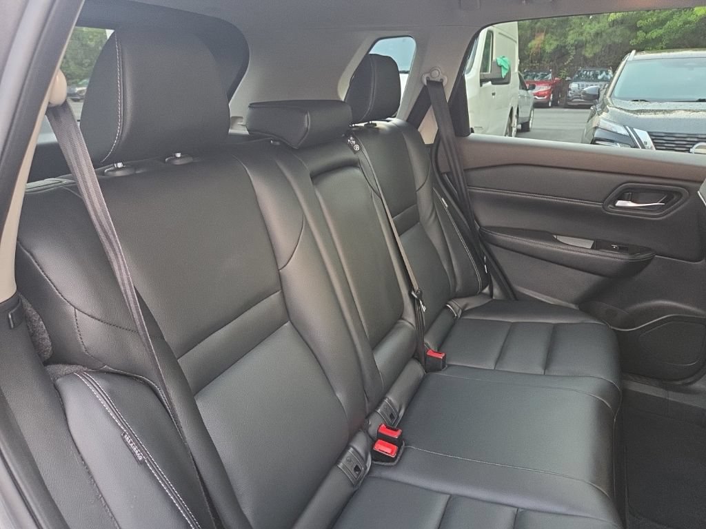 Certified 2023 Nissan Rogue SL AWD/4WD image 41