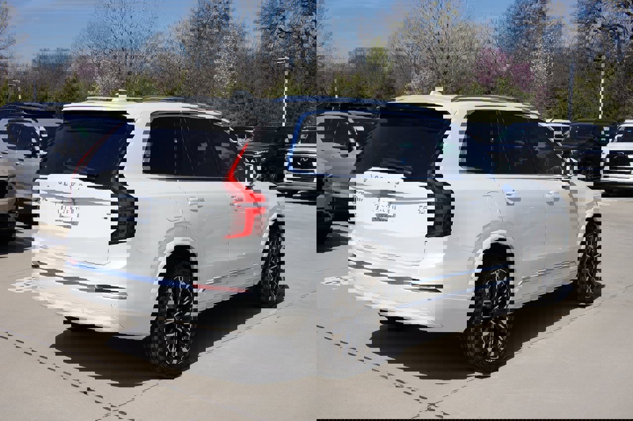 New 2025 Volvo XC90 T8 Ultra w/ Protection Package Premier image 4