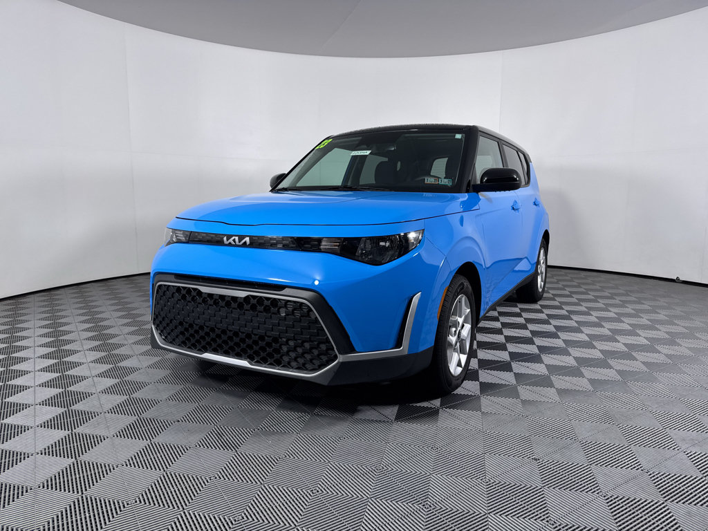 Used 2023 Kia Soul S FWD image 16