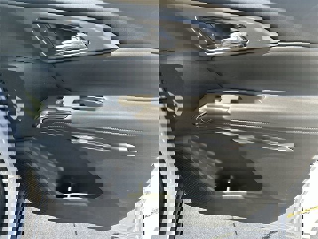 New 2026 Chevrolet Traverse LT image 40